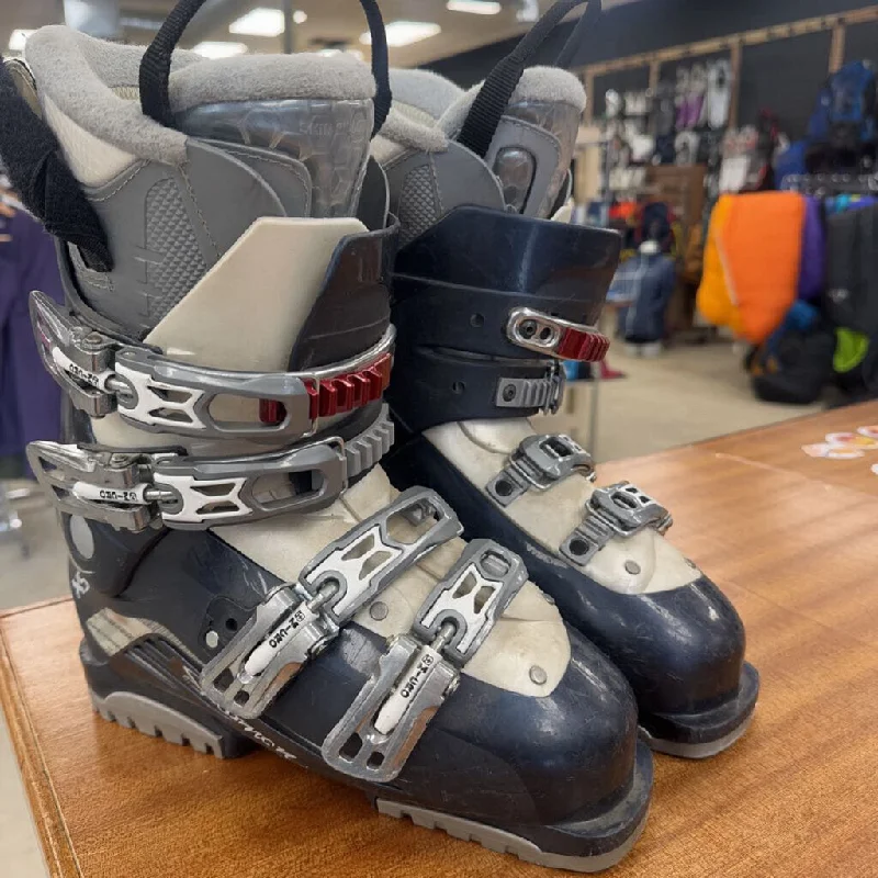 Salomon- X5 Irony Downhill Ski boot- MSRP $ 270: Navy/off white -unisex-24-24.5